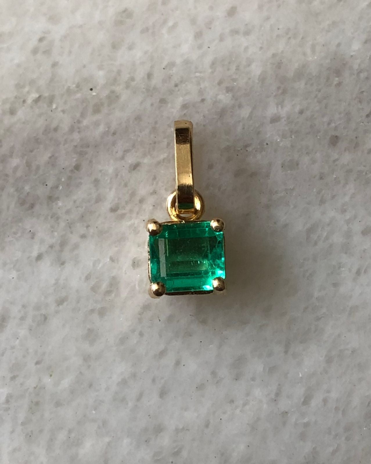 DIJE ESMERALDA 0,40CT