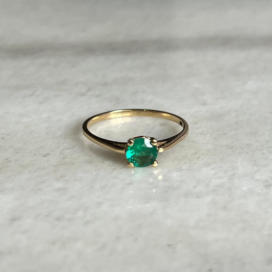 SOLITARIO EROS EN ORO 18K ESMERALDA 0,40CT